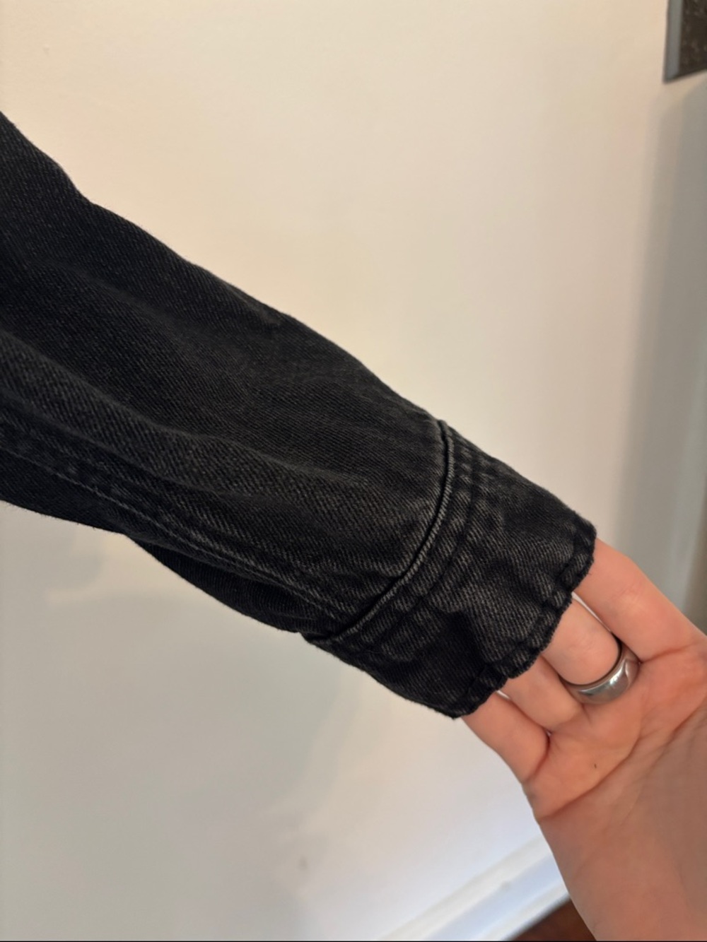 Universal Thread Washed Black Denim Jacket - Picture 3 of 5